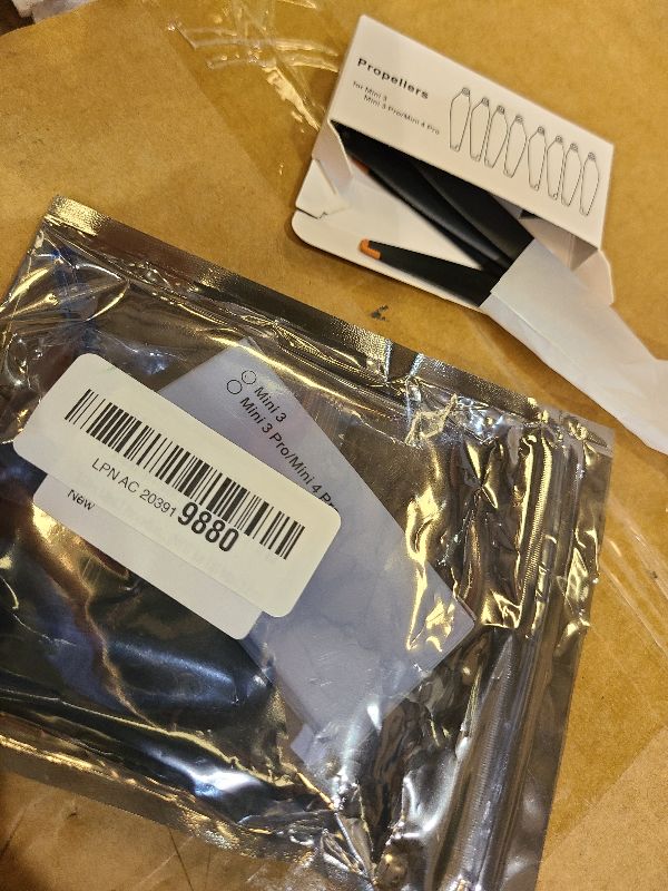 Photo 1 of 16Pcs Mini 3 Propellers for DJI Mini 3 Low-Noise Blades Props Wing Replacemen Accessories(NOT for DJI Mini 3 Pro)