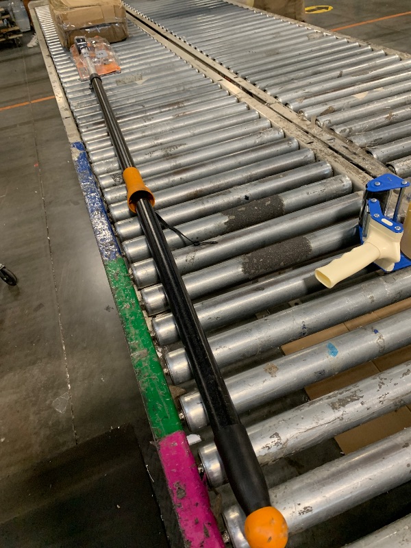 Photo 1 of ********FINAL SALE - NO RETURNS********* Fiskars Telescoping Pruning Stik