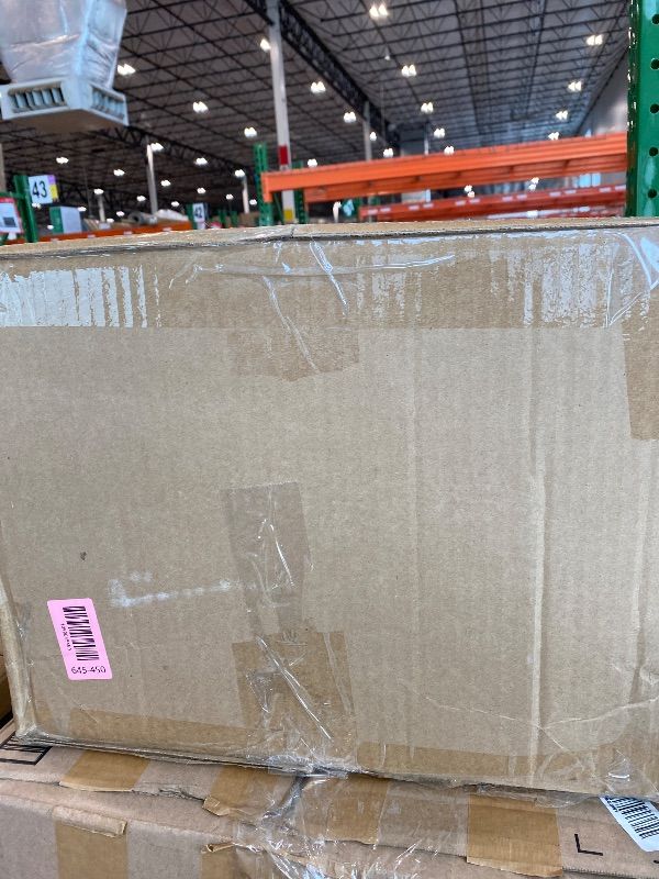 Photo 1 of *MINOR DAMAGE - USED*
Tommy Bahama - King Quilt Set, Reversible Cotton Bedding with Matching Shams, Soft Coastal Bedspread, Super Soft Bedding Set (Maui Palm Green, King)