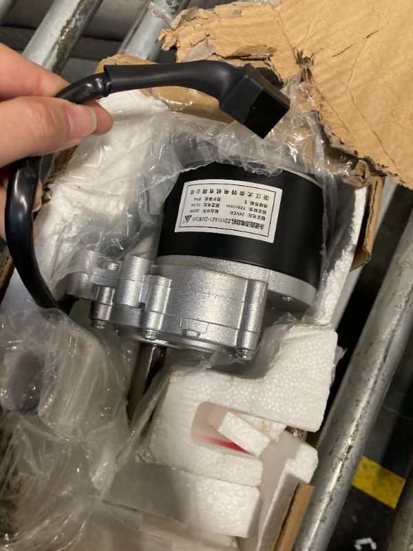 Photo 1 of ***Missing screws*** 250W 24V Wheelchair Motor,High Torque DC Brushed Gear Motor,Powerful Replacement for Elderly Disabled Mobility Aids Home Outdoor Use