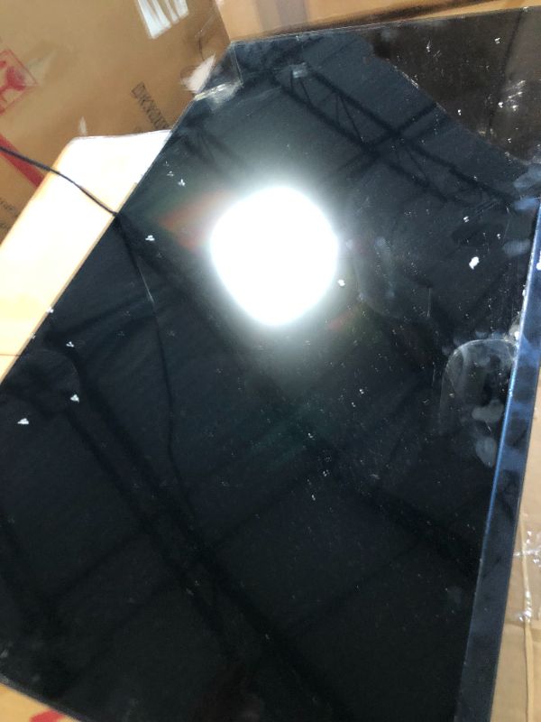 Photo 1 of (4/10/2026 ***FINAL SALE/NO RETURN, SOLD AS PARTS***)
BROKEN ROKU TV