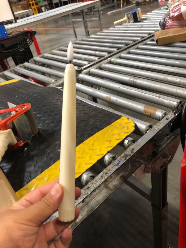 Photo 1 of !!FINAL SALE!!! USED!!
Baquler 24 Pcs Flameless Taper Candles LED Taper Candles Flickering Bulk Ivory LED Candlestick for Easter Wedding Church Halloween Christmas Party Decor Table Centerpiece, 8.5 in, No Batteries