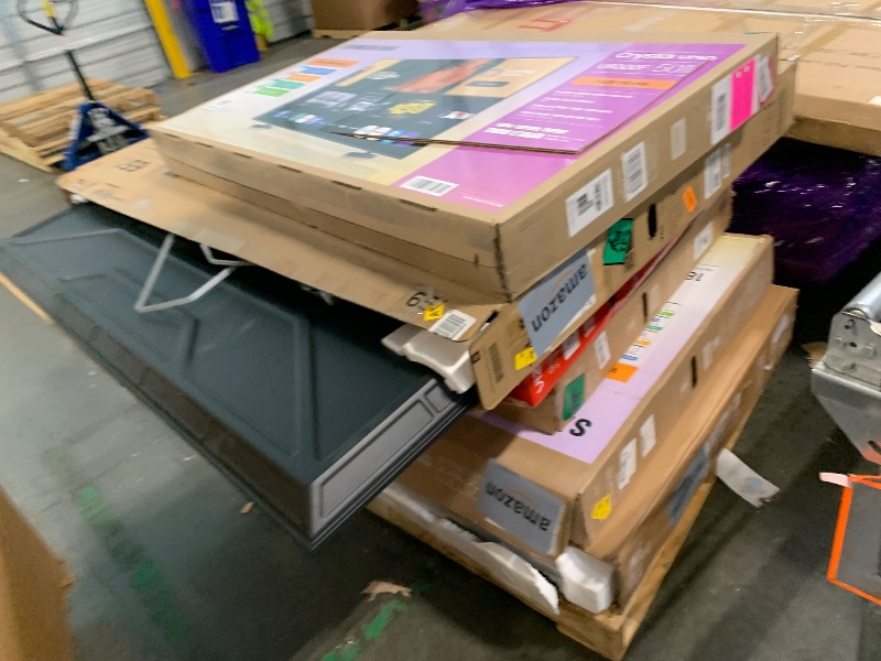 Photo 1 of ***FINAL SALE - NO RETURNS*** PALLET OF BROKEN TVS, 6 COUNT