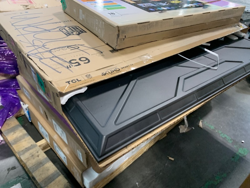 Photo 1 of ***FINAL SALE - NO RETURNS*** PALLET OF BROKEN TVS, 6 COUNT