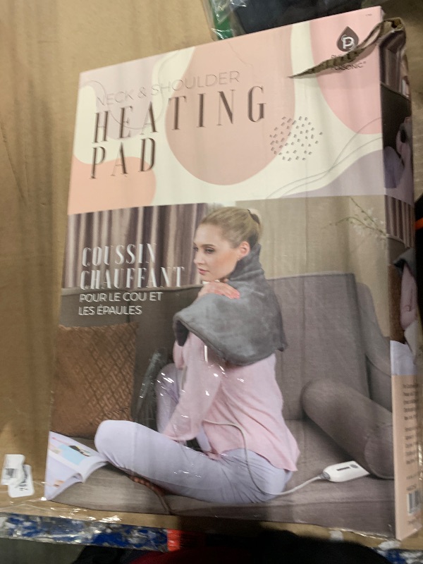 Photo 1 of ** SOLD AS IS NO RETURN/REFUNDS**
Pursonic Electric Neck & Shoulder Heating Pad, Heat Therapy for Muscle Pain, Cramps,Sore Muscles in Neck & Back Areas, 3 Heat Settings, Auto Shut-Off