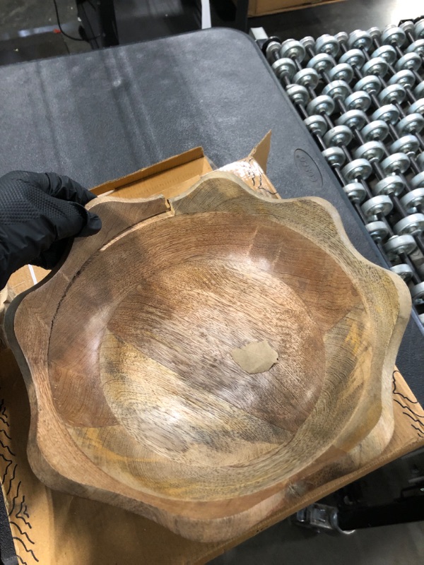Photo 1 of ** SOLD AS IS NO RETURN/REFUNDS**SEE COMMENTS!
Mela Artisans Scalloped Decorative Wooden Bowl | 12 Inch Mango Wood Fruit & Serving Bowl | Natural Grain Finish | For Kitchen Counter | Snacks | Desserts | Bread | Handcrafted Home Decor