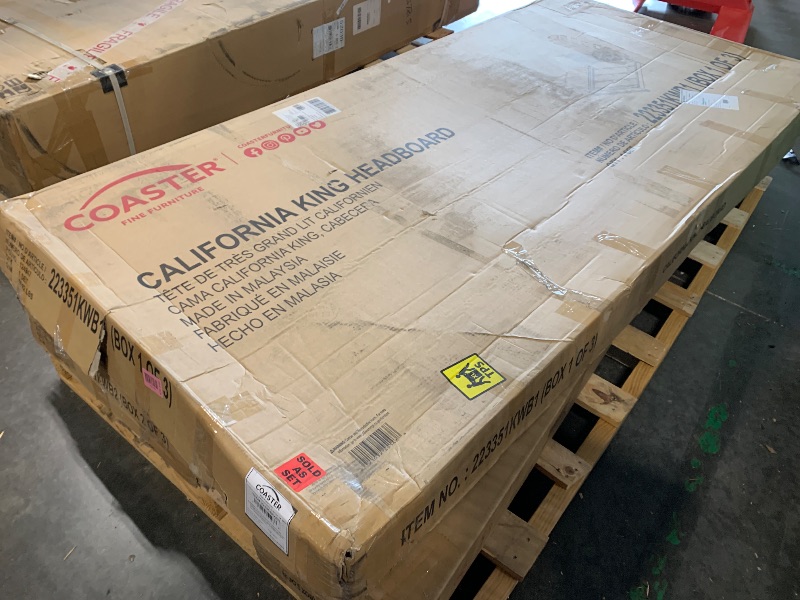 Photo 1 of ***MULTIPLE BOX SET*** Hillcrest White Queen Panel Bed