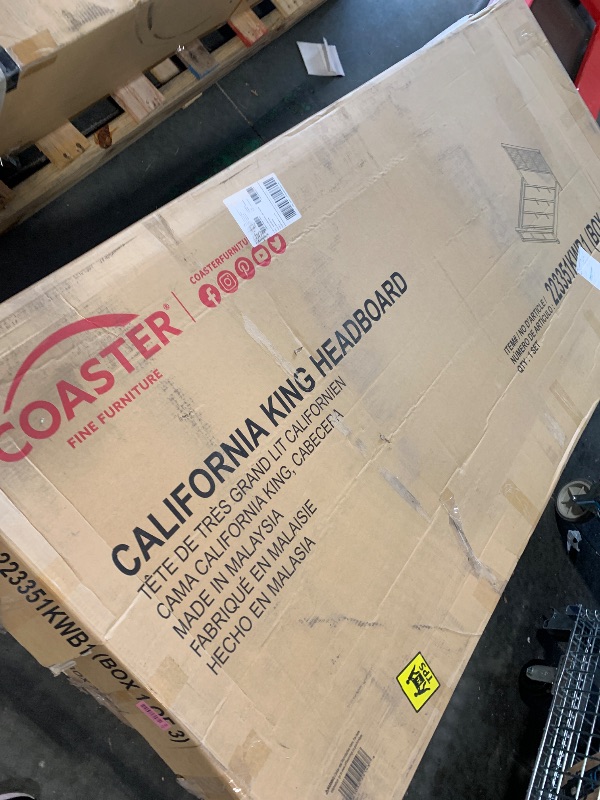 Photo 1 of ***MULTIPLE BOX SET*** Hillcrest White Queen Panel Bed