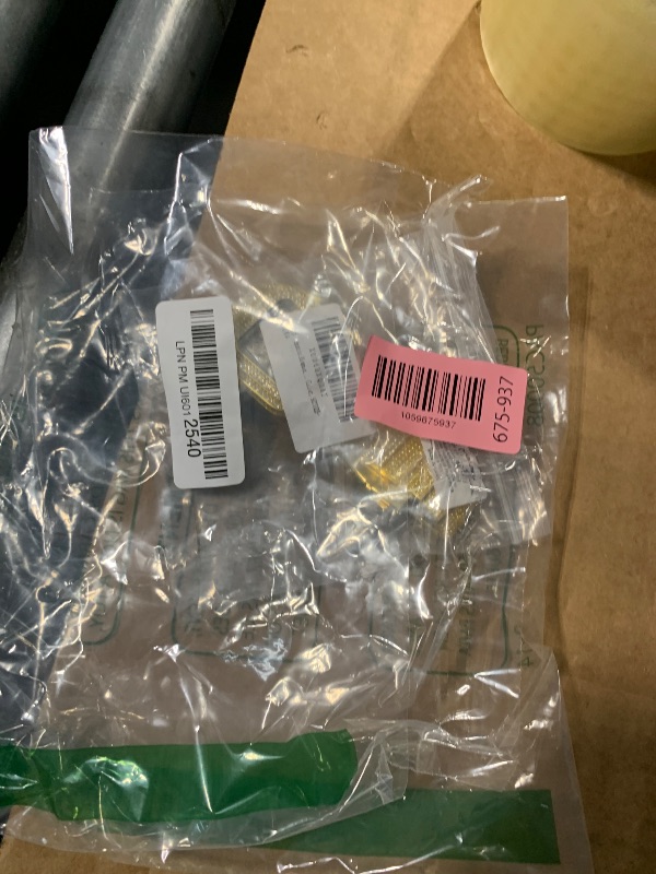 Photo 1 of *MINOR DAMAGE - USED*
Apzzic Diamond Watch Iced Out CZ Fashion Delicate Cuban Link Watch Square Dial Quartz Wristband Analog Wrist Watch for Men Women Gold Color, AZWT02-GNA