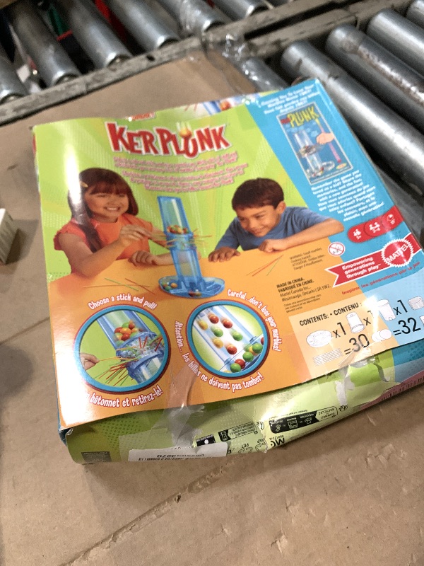 Photo 1 of **UNTESTED**
Mattel KerPlunk Kids Game, Easy-to-Learn Family Game for 2 to 4 Players, Don't Let The Marbles Fall