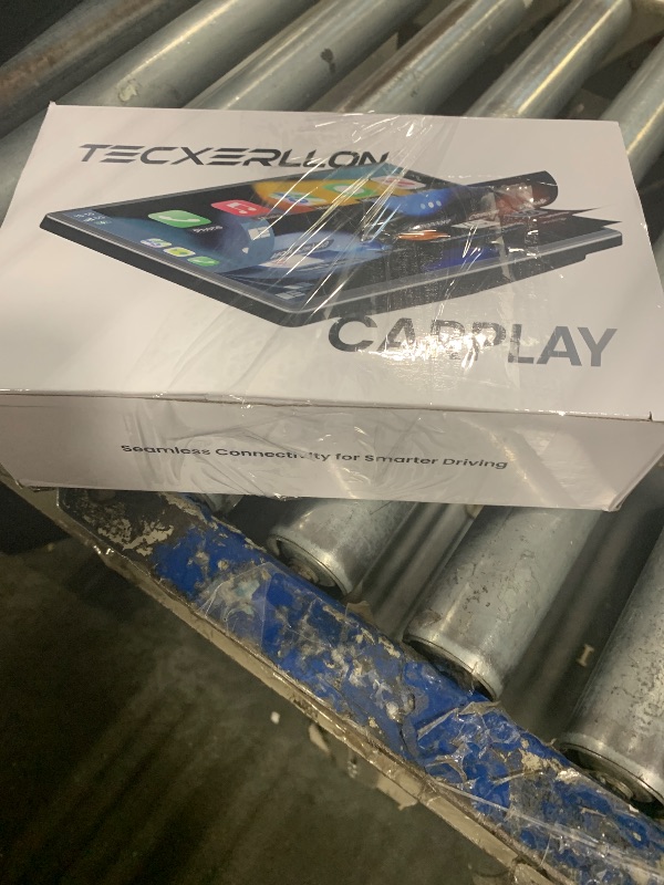 Photo 1 of ****It is unknown if it works****CARPLAY