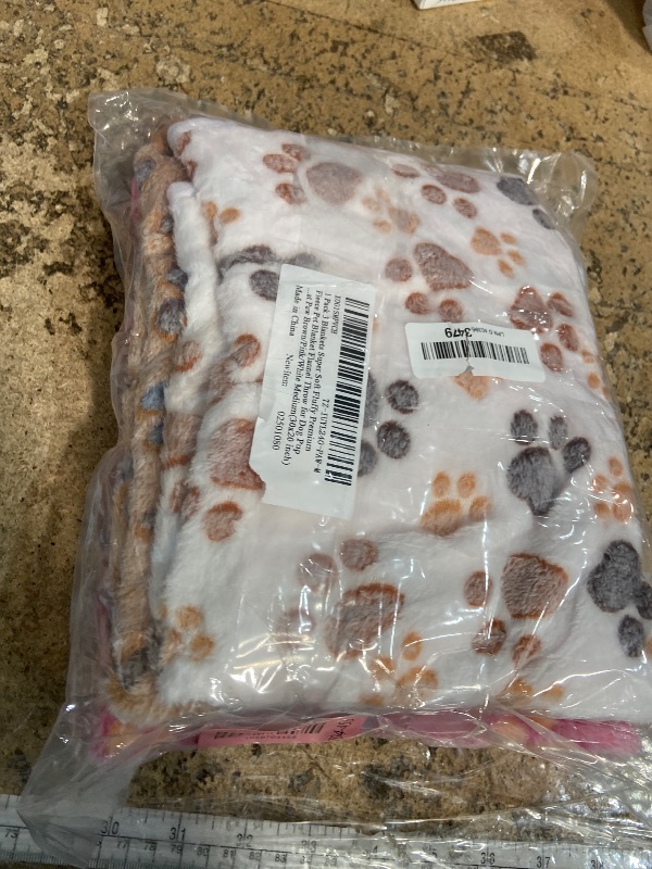 Photo 1 of 1 Pack 3 Blankets Super Soft Fluffy Premium Fleece Pet Blanket Flannel Throw for Dog Puppy Cat Paw Brown/Pink/White Medium(30x20 inch)