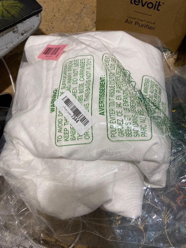 Photo 1 of ***BOTTOM FITTED SHEET ONLY*** Shilucheng 100% Egyptian Cotton King Size Sheets Set - 1000 Thread Count?Luxury Cotton Bed Sheets?Breathable & Cooling Bedding and Pillow Cases, 16 Inch Deep Pocket - 4 Piece (White, King)