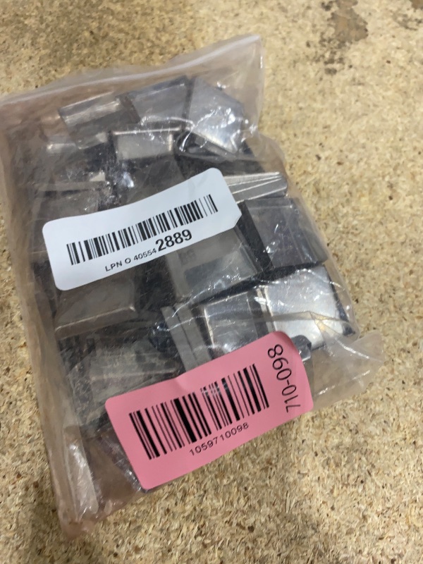 Photo 1 of **LIGHT AMOUNT LOOSE EYESHADOW IN BAG**
EYESHADOW PANS MULTIPACK AND MIXING WANDS X3