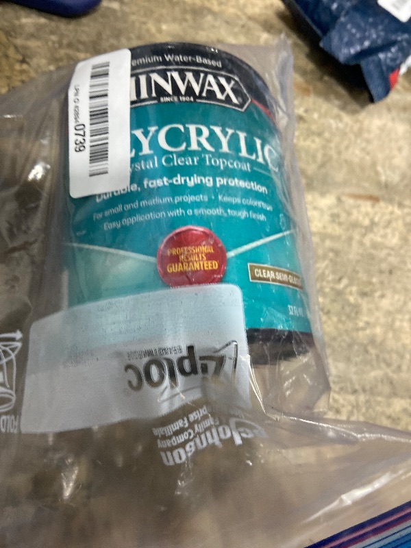 Photo 1 of 1 qt Minwax 64444 Clear Polycrylic Water-Based Protective Finish Semi-Gloss