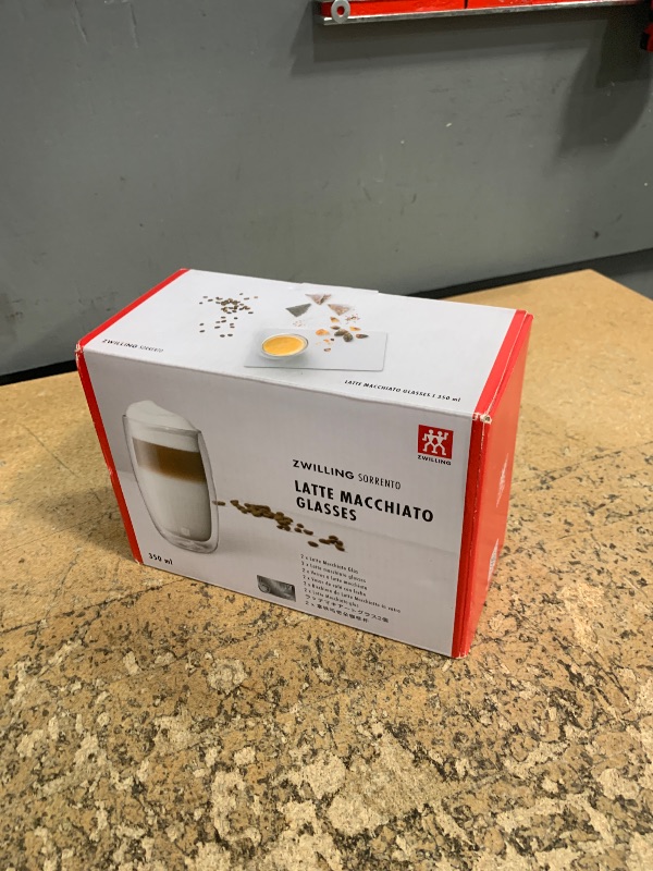 Photo 1 of *1 CRACKED* ZWILLING Sorrent 39500-078 Sorrento Double Wall Glass Latte, 11.8 fl oz (350 ml), Set of 2 Pieces, Tumbler, Insulated, Cold Insulated, Iced Tea Cup, Double Layer, Microwave Safe