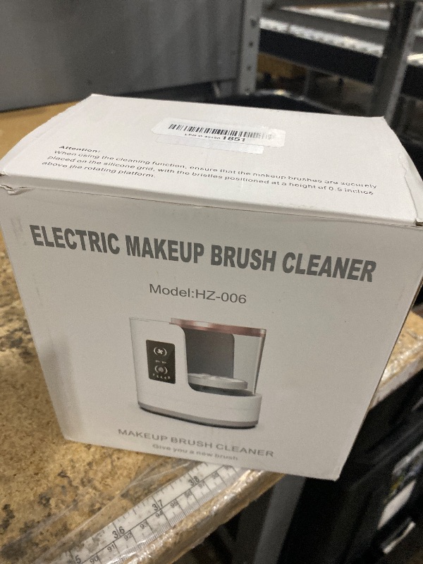 Photo 1 of ****DIRTY NEEDS TO BE CLEANED*** 3 IN 1 Electric Makeup Brush Cleaner,Automatic Makeup Brush Cleaner with Makeup Brush Dryer,Portable USB Deep Cleaning for All Size Beauty Makeup Brush Set,Blush Brush,Sponges