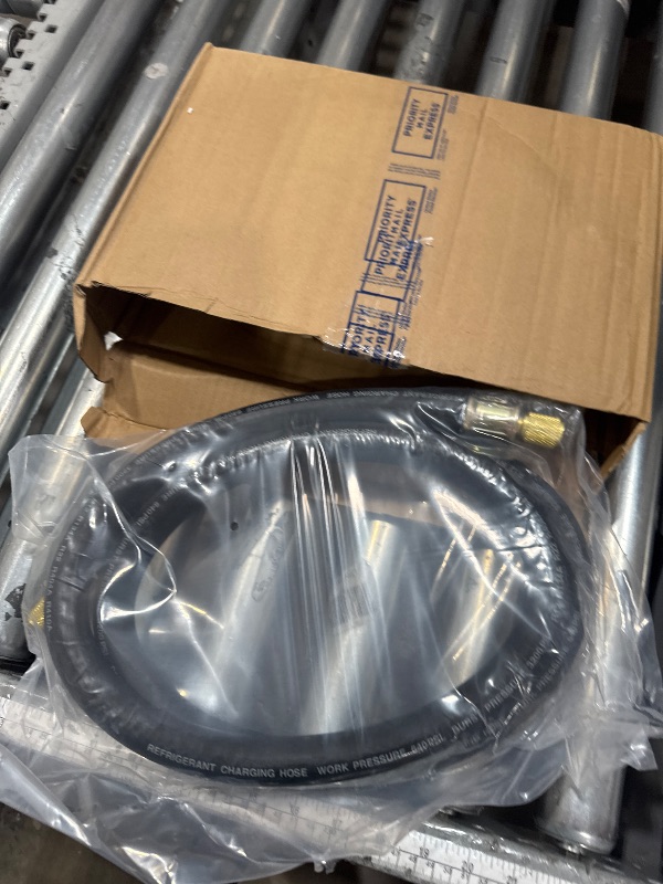 Photo 1 of 1/2" High-Flow HVAC Vacuum Certified Refrigerant Hose, 20 Microns, 3/8" to 1/4" Fittings, Working Pressure: 640 (Psi),Burst Pressure: 3200 (Psi),for Faster HVAC Evacuation & Recovery, 6-Ft Black