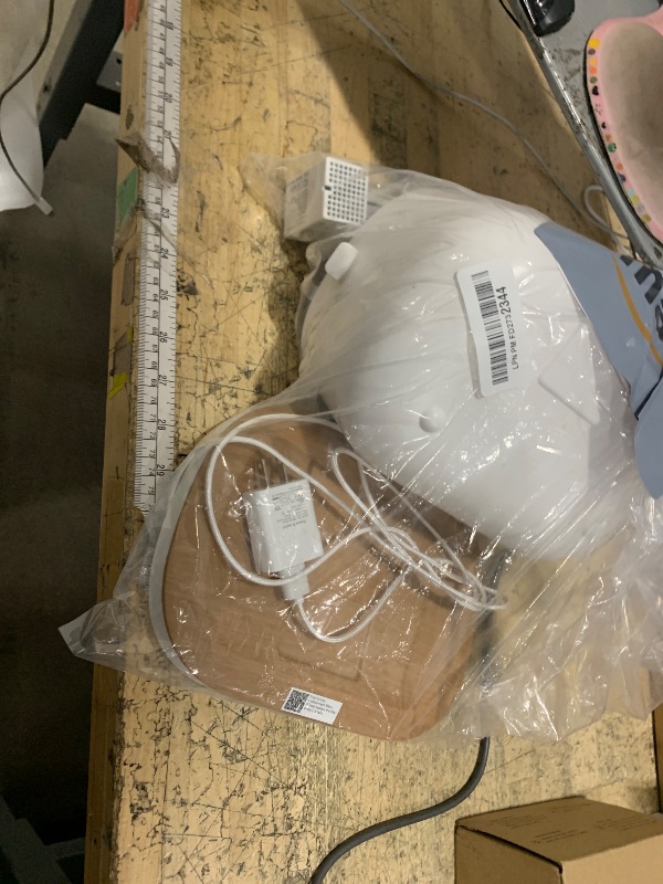 Photo 1 of ***UNTESTED/UNKNOWN MISSING PIECES*** PETLIBRO App-Controlled Cat Water Fountain, Pet Water Fountain with Stainless Steel Tray, Water Fountains for Cats Indoor with Drinking Monitoring, Cat Fountains for Drinking with 2 Wireless Pumps