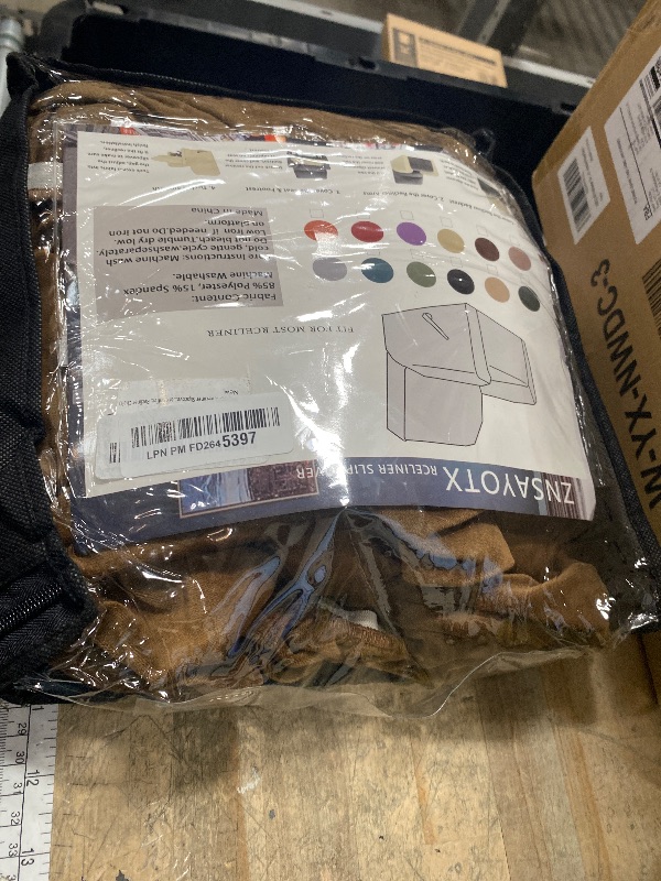 Photo 1 of (missing pieces) ZNSAYOTX Stretch Velvet Recliner Cover 4-Pieces, Thick Soft Recliner Chair Slipcover with Pocket