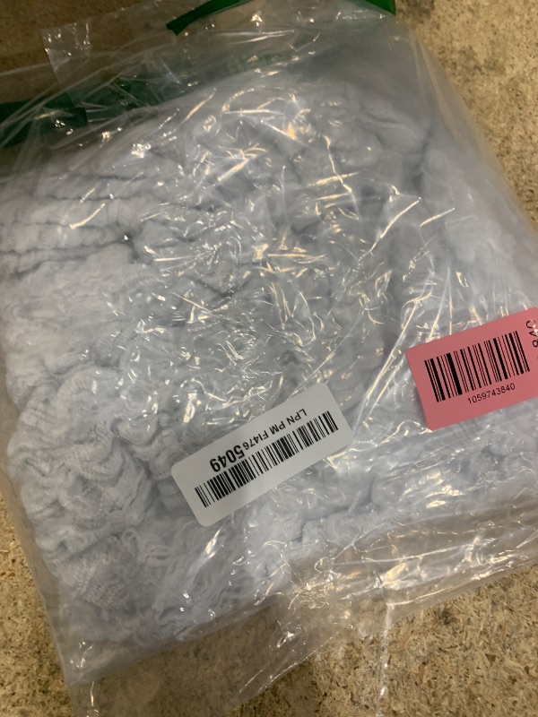 Photo 1 of 1200 sqft Halloween Spider Webs and 50pcs Fake Spiders Super Stretch Cobwebs Party Decorate for Halloween Theme Indoor and Outdoor Decoration