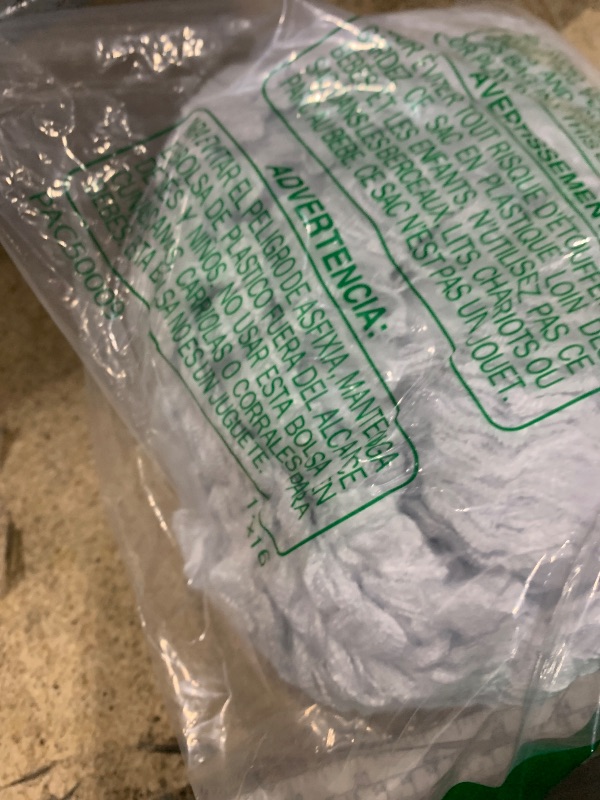 Photo 1 of 1200 sqft Halloween Spider Webs and 50pcs Fake Spiders Super Stretch Cobwebs Party Decorate for Halloween Theme Indoor and Outdoor Decoration