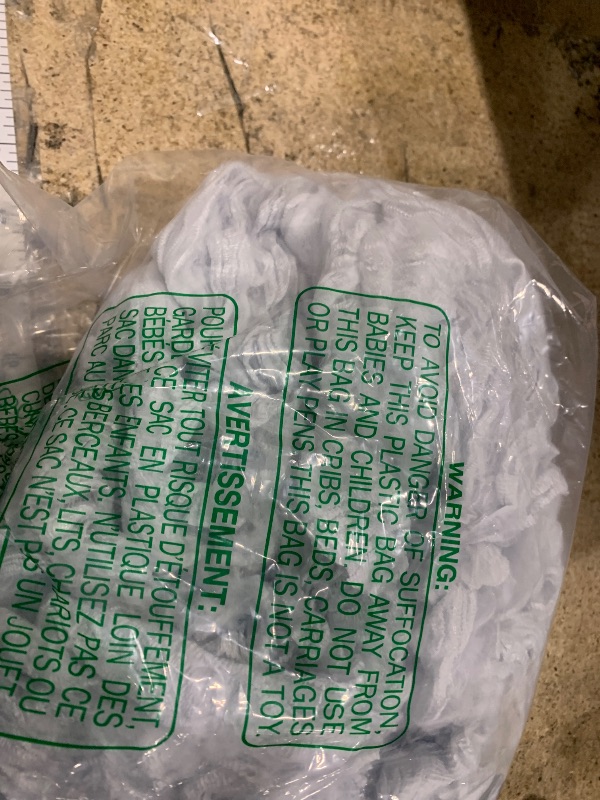 Photo 1 of 1200 sqft Halloween Spider Webs and 50pcs Fake Spiders Super Stretch Cobwebs Party Decorate for Halloween Theme Indoor and Outdoor Decoration