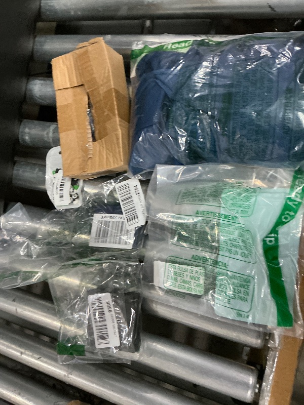 Photo 1 of *final sale//no refunds** bundle of assorted misc items (6)