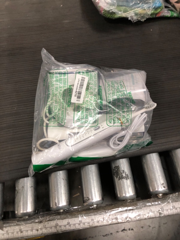 Photo 1 of (used) Water Flosser,Professional Power Dental Flossers,5 Modes,White