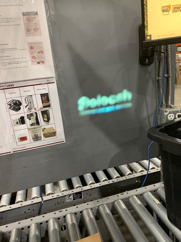 Photo 1 of **FOR PARTS ONLY**
Polocsh 4k Projector with WiFi and Bluetooth, Smart Projector with Auto Focus & Voice Control, Over 10,000+ Apps Movie Home Theater Mini Portable Proyector For Indoor/Outdoor