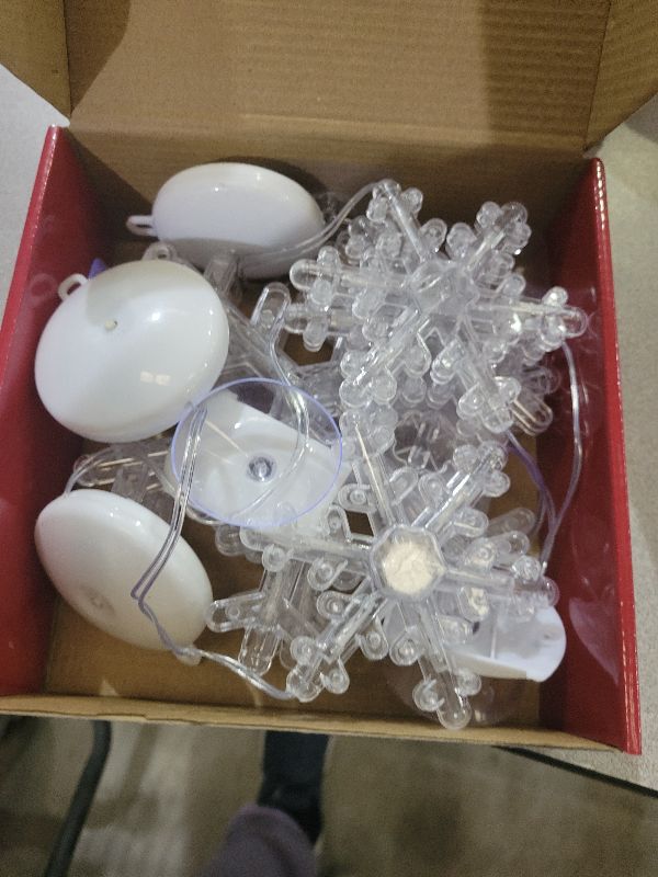 Photo 1 of [Timer] Christmas Window Decorations, 3 Pack Snowflake Christmas Window Lights with Suction Cup, Hanging LED Battery Operated Xtmas Lights Indoor Xmas Tree Fireplace Home Party Decor