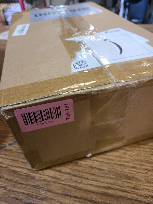 Photo 1 of 18pcs Christmas Tree Gate, 15.7 Inches Tall Christmas Tree Picket Fence for Dogs, Round Toddler Baby Proof White Gate Around Xmas Tree, Thick Plastic Reja para Arbol de Navidad Pet Cat Protector