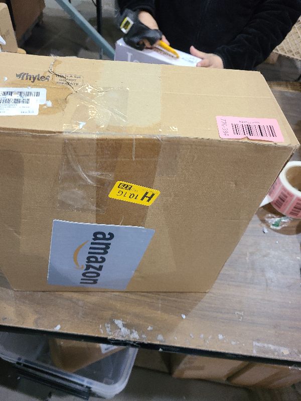 Photo 1 of 3 Pcs Christmas DIY Snow Globes Water Globe with 3 LED Light Base Wooden Stand and 2 Fake Snow Bulk 5'' Clear Plastic Snow Globe Kit Waterproof Screw Off Cap for Xmas Winter DIY Craft(Gradual Color)