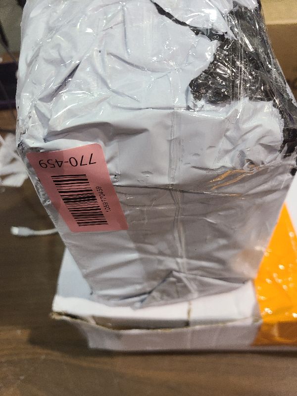 Photo 1 of 18Pcs Aquarium Fish Tank Divider Plastic Egg Crate Aquarium Filter Bottom Tray Grid Isolation Board Partition Net Pane Separator for Mixed Breeding Light Diffuser 24Pcs Sucker Clips Suction Cups,Black