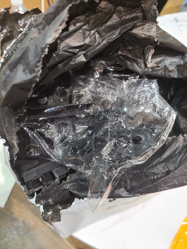 Photo 1 of 18Pcs Aquarium Fish Tank Divider Plastic Egg Crate Aquarium Filter Bottom Tray Grid Isolation Board Partition Net Pane Separator for Mixed Breeding Light Diffuser 24Pcs Sucker Clips Suction Cups,Black