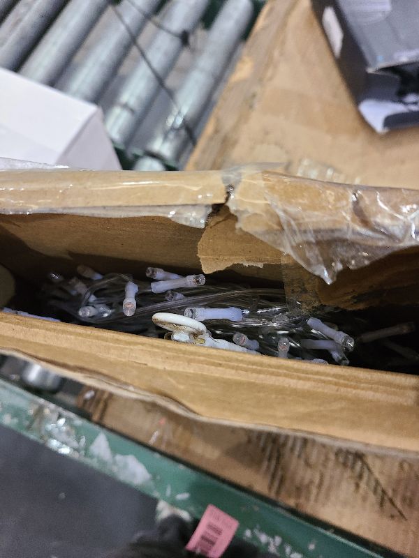 Photo 1 of (New) Outdoor Christmas Decorations, 320 LED Hanging Twinkle Fairy String Lights Outside Tree Decoration Lights for Christmas, Yard, Garden, New Year, Wedding, Party (Red&Green)