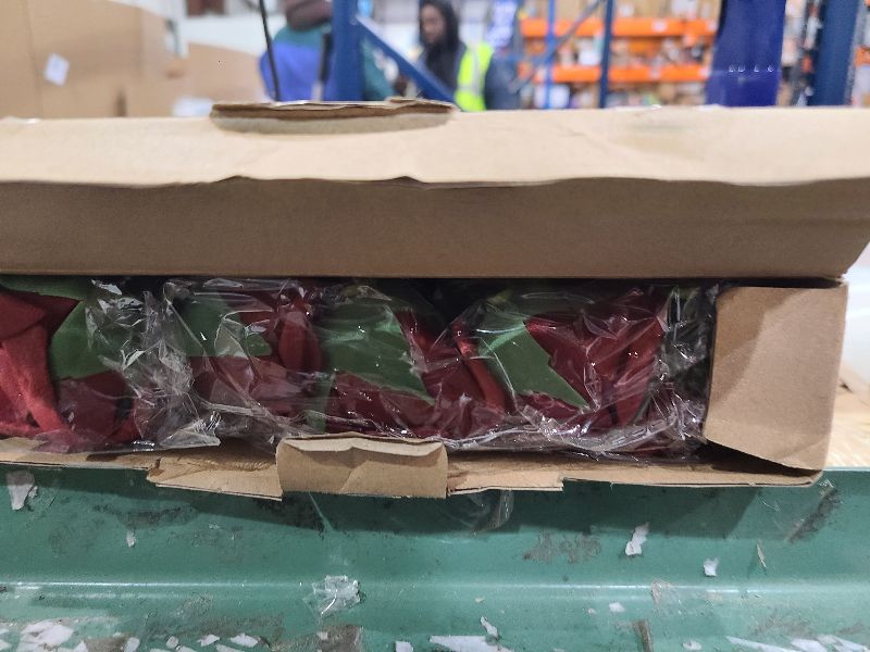 Photo 1 of AmyHomie Artificial Flower Dark Red Rose 25pcs Real Looking Fake Roses w/Stem for DIY Wedding Bouquets Centerpieces Arrangements Party Baby Shower Valentines Day Christmas Tree Decorations