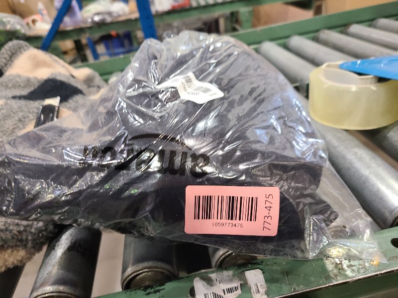 Photo 1 of Amazon Essentials Men's Long-Sleeve Quarter-Zip Pullover Fleece Sweatshirt, Black, Large