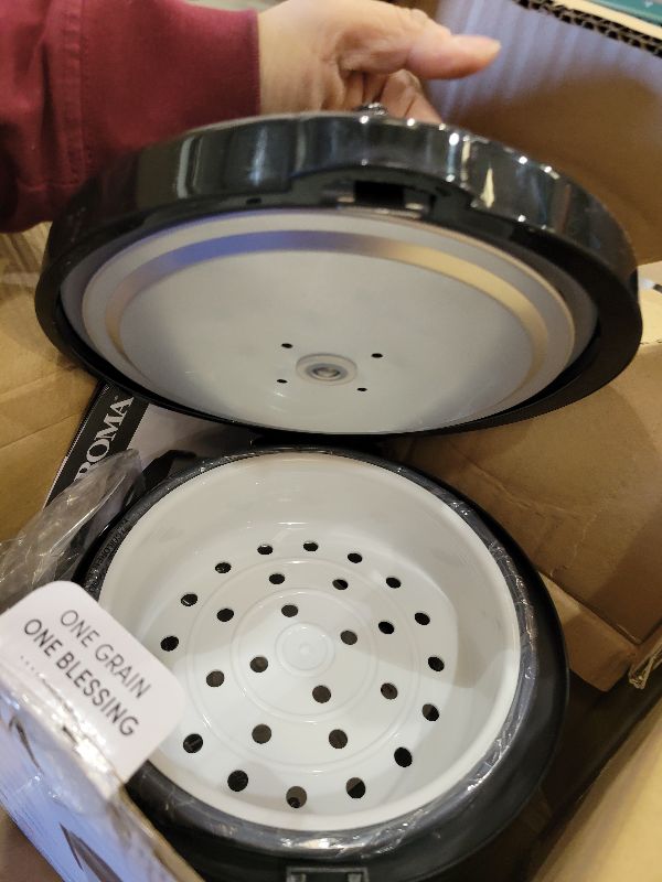 Photo 1 of AROMA Digital Rice Cooker, 4-Cup (Uncooked) / 8-Cup (Cooked), Steamer, Grain Cooker, Multicooker, 2 Qt, Stainless Steel Exterior, ARC-914SBD