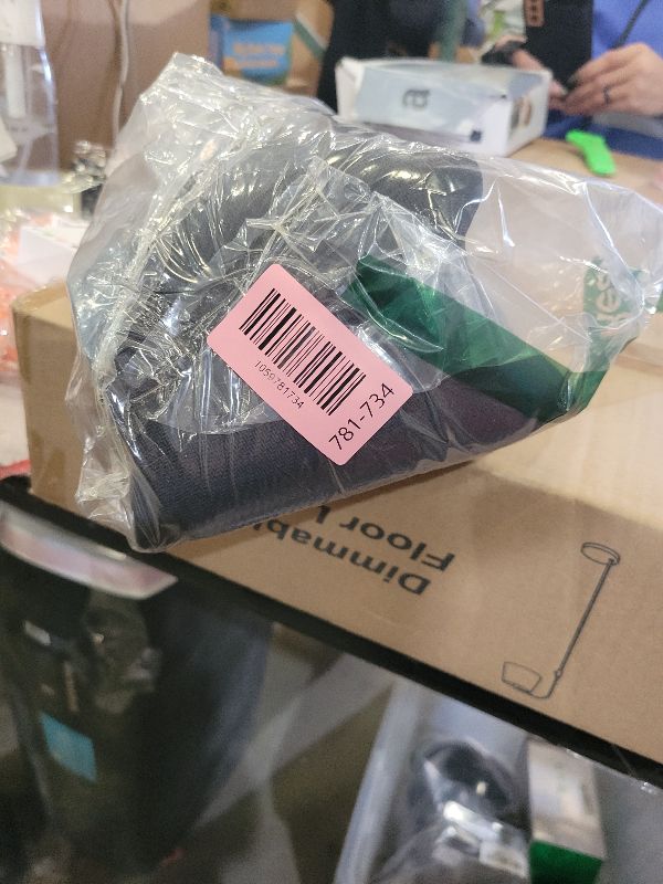 Photo 1 of 2025 Non-Slip Mahjong Mat, Quiet Noise Reduction Mahjong Mat for Table, Thickened Table Cover for Poker, Tile, Board Games(Blue Pattern)