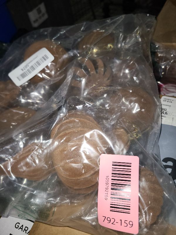 Photo 1 of 18Pcs Velvet Christmas Tree Ornaments Set, White Shatterproof Flocked Christmas Decorations Bulk for Tree, Classic Decorative Hanging Ball Ornaments for Xmas Holiday Home Party Decor