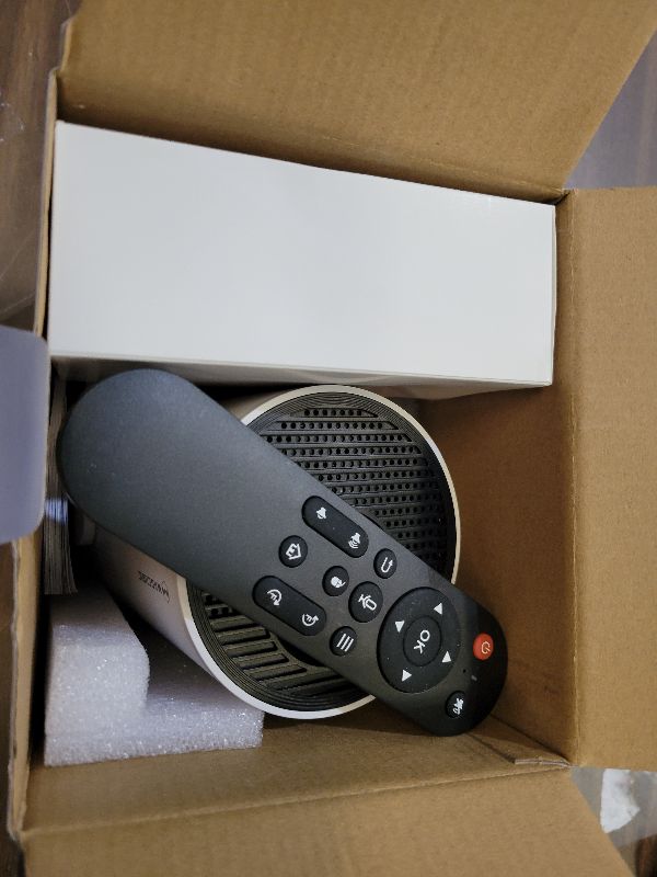 Photo 1 of ?Electric Focus?Magcubic Mini Projector 4K Support, Portable Projector with WiFi 6 and Bluetooth 5.4, Smart Proyector, 5W Soundbase Speaker, 180°Rotation for Home Theater