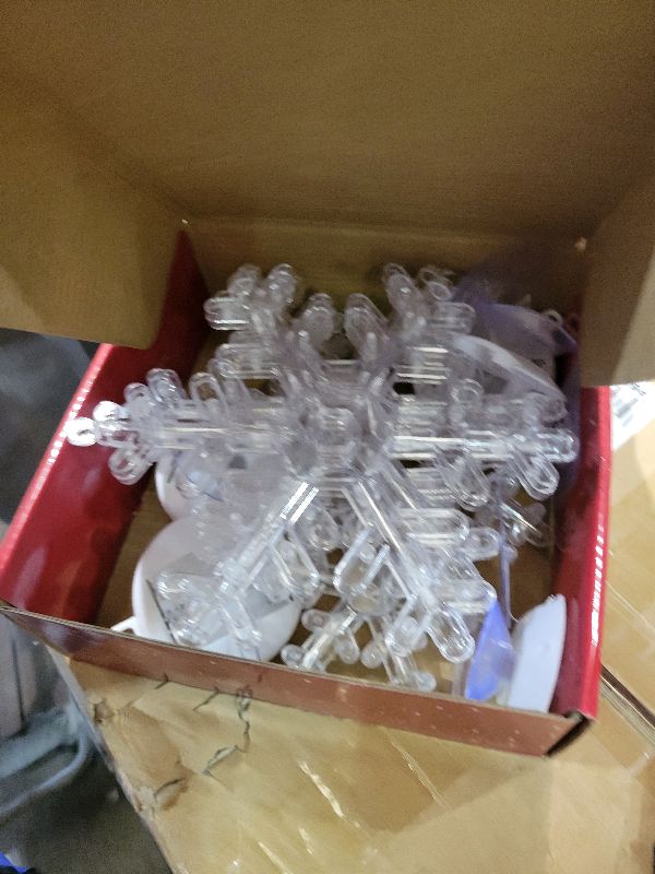 Photo 1 of [Timer] Christmas Window Decorations, 3 Pack Snowflake Christmas Window Lights with Suction Cup, Hanging LED Battery Operated Xtmas Lights Indoor Xmas Tree Fireplace Home Party Decor