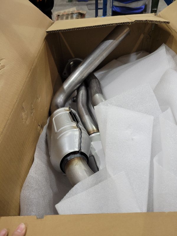 Photo 1 of [TWIN CAT]FortunaFlow Catalytic Converter Compatible with F150 2004 2005 2006 2007 2008 5.4L,Lincoln Marl/LT 2006 2007 2008 5.4L Only 4WD(EPA Compliant high flow standard)