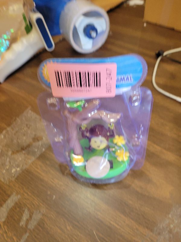 Photo 1 of 1Pc Green Solar Powered Dancing Animal Ornaments - Cute Solar Monkey Swinging Animated Bobble Dancer - Dashboard Interior Decoration Use Safety