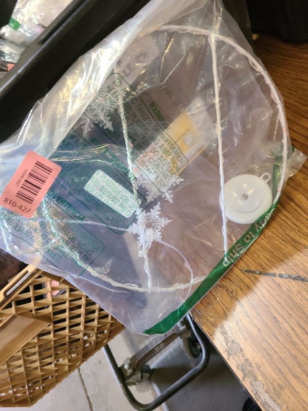 Photo 1 of 13.4x12 Inch Christmas Window Lights Decorations Iron Christmas Window Hanging Snowflake Lights Battery Powered Christmas Window Decor with Suction Cup for Xmas New Year Party Window Wall Door Glass