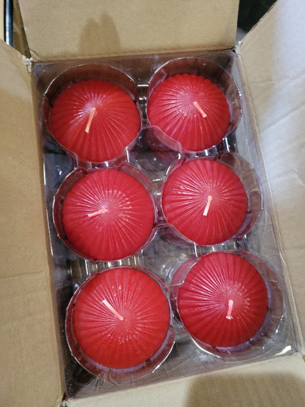 Photo 1 of 12 Pack 3 Inch Red Floating Candles for Valentine’s Day, 10 Hour Unscented Dripless Tealight Candles for Cylinder Vases, Centerpieces at Wedding Party Pool Holiday - Wavy Float Candle