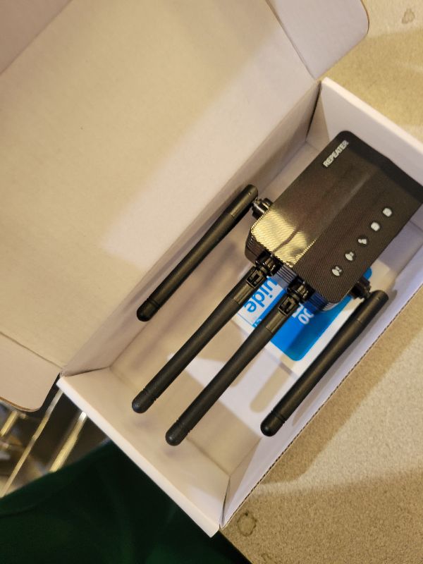 Photo 1 of 1200Mbps WiFi Extender HIBFEWOULANFKSDM