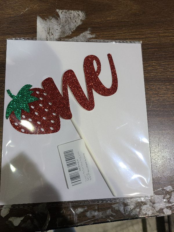 Photo 1 of 1 PCS Strawberry One Cake Topper Glitter First Birthday Sweet One Strawberry Cake Pick Berry 1st Birthday Cake Decoration for Strawberry Theme Baby Shower Kids 1st Birthday Party Supplies Red