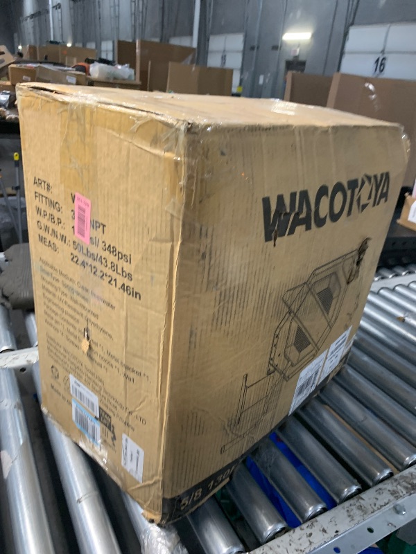 Photo 1 of ***HEAVILY USED***
Retractable Garden Hose Reel, 5/8 in x 130ft Heavy Duty Wall Mount Water Hose Reel with Metal Bracket & 9-Pattern Metal Nozzle, Any Length Lock, Slow Retraction and 180° Swivel